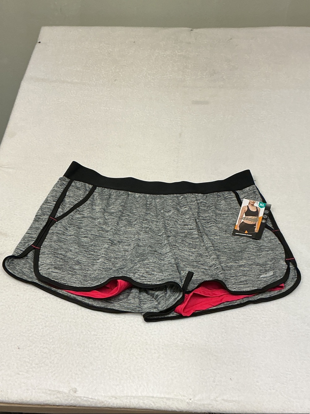Avia Gray Layered Athletic Shorts with Pink Liner Sz XL NWT, 3175